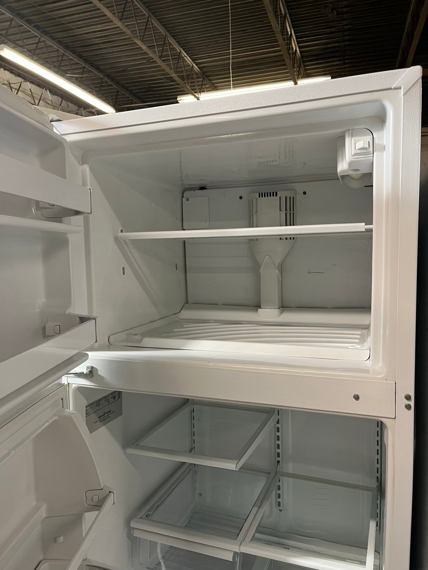 - Kenmore top freezer refrigerator in white used refurbished 30’ #RF334TAB