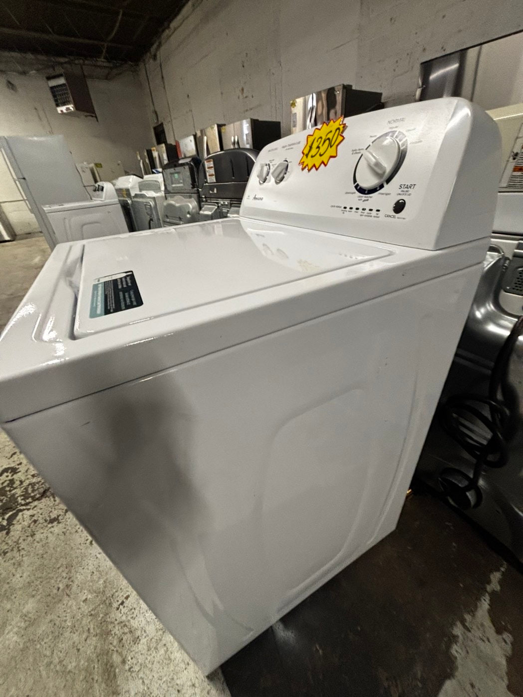 Amana 3.5 cu. ft. Top Load Washer has a Deep Water Wash option that fills the porcelain tub wash basket with more water to help break down loose soils. It also has a heavy-duty cycle for deep stains TWAM377WL