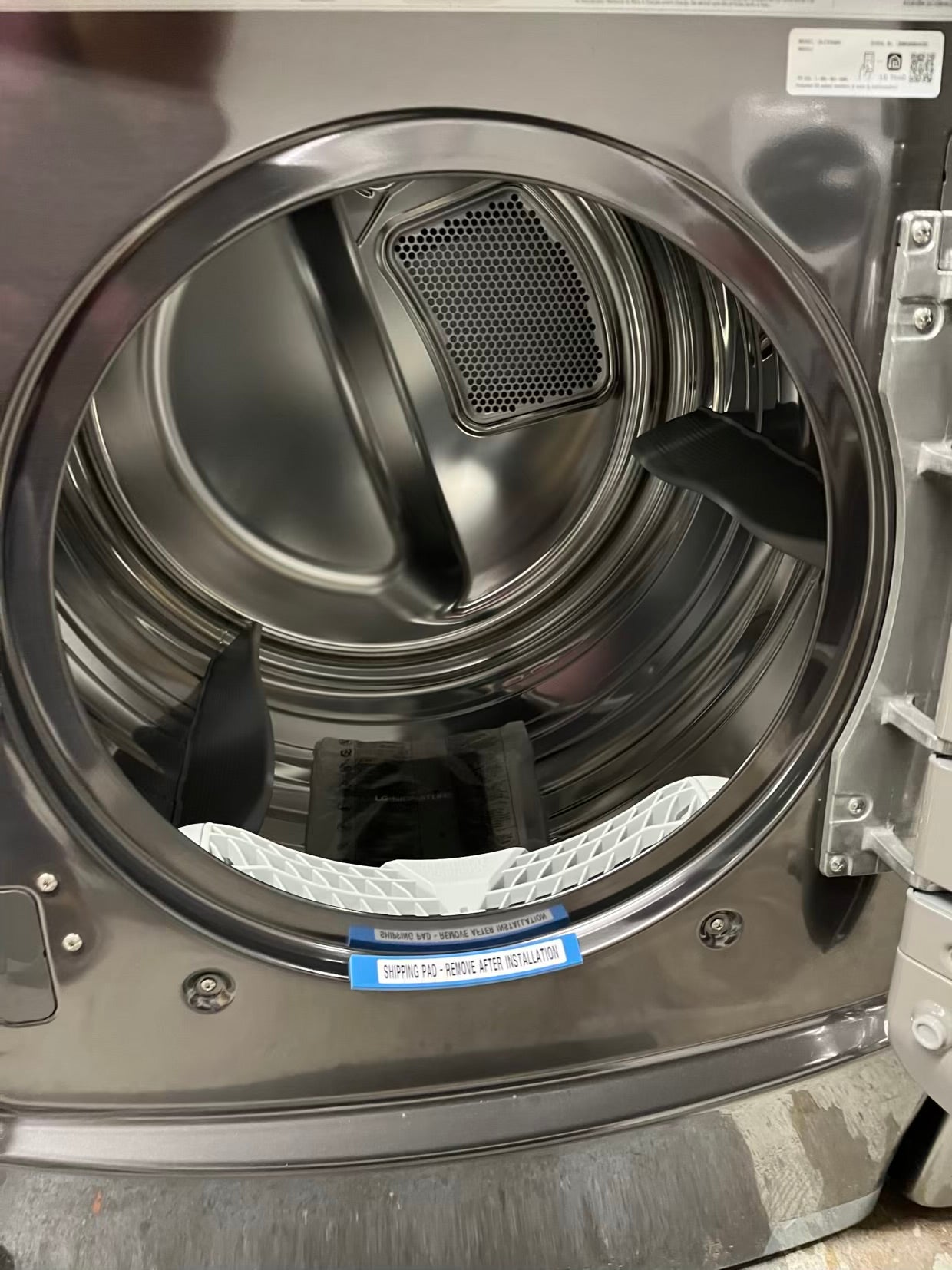 Open Box | Scratch & Dent LG SIGNATURE 9.0 cu. ft. Large Smart Wi-Fi Enabled Electric Dryer w/ TurboSteam™ 29" #RF205VB