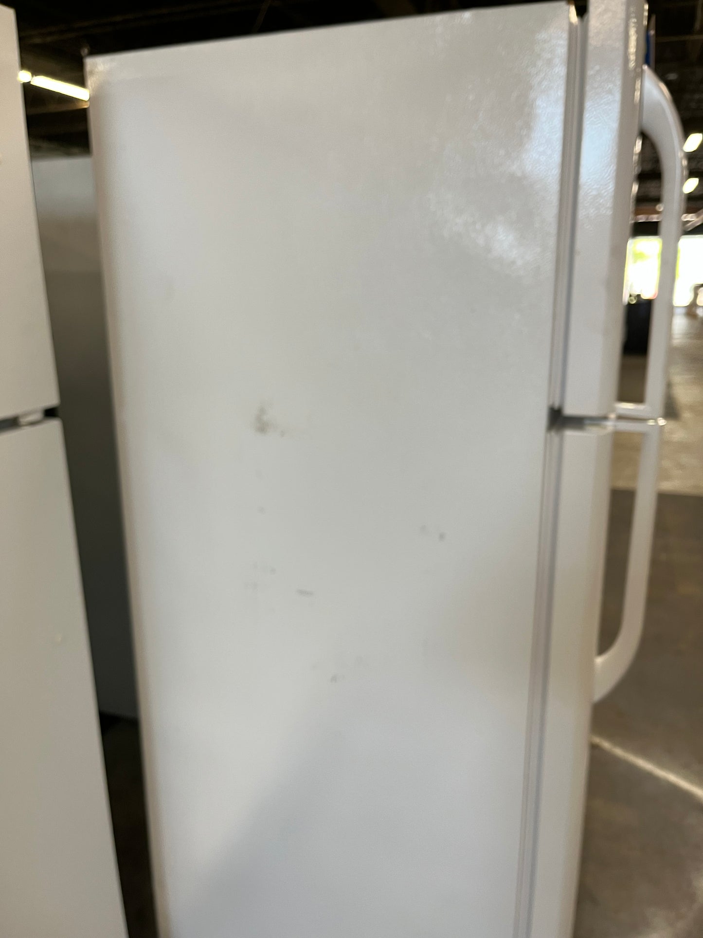 - Frigidalre top freezer Refrigerator in white 30™ #RF311SB