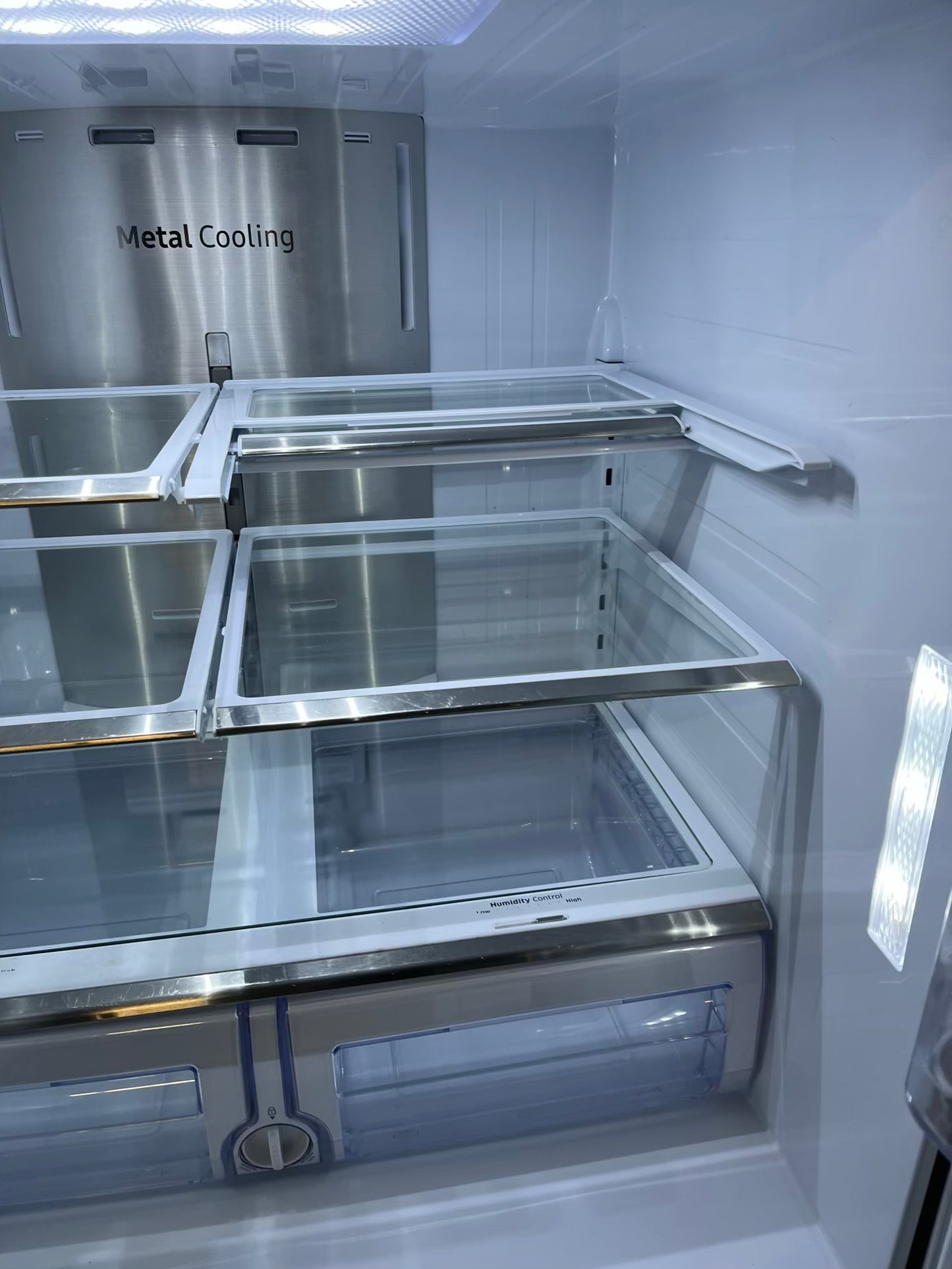 - Samsung four door refrigerator family hub stainless steel w/ice and water dispenser used-refurbished 30” #RF134XB