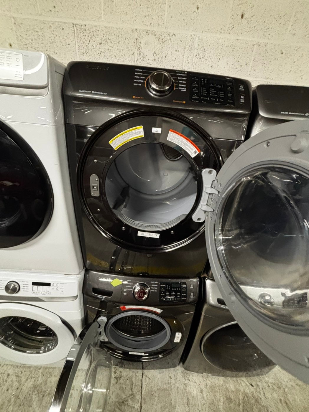 -Samsung steam washer 4.5 cu ft & steam dryer 7.5 cu ft set electric 220v front load stackable or side by side -sensor dry He in dark gray #WDG123JL