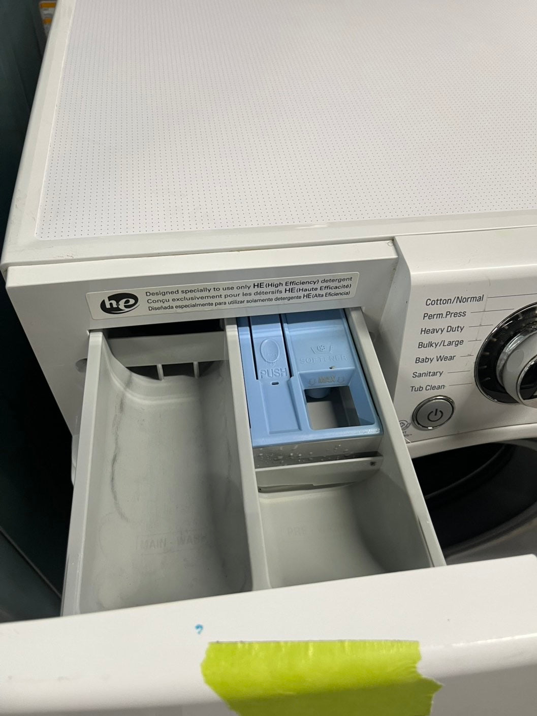 24” Lg Combo white 2.3 cu. ft. Compact All-In-One Washer/Dryer 120V #LG24CM2B