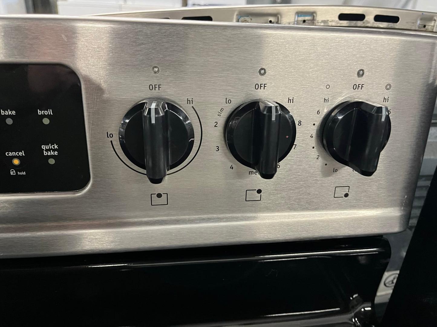 - Frigidaire electric range stainless steel 5 burner warm zone bake roast broil self clean 30” item number #ER342FB