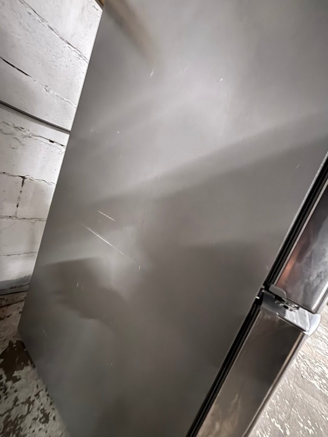 > special 🔥LG French door Refrigerator stainless steel w/ ice water dispenser 33" #RFFH57B