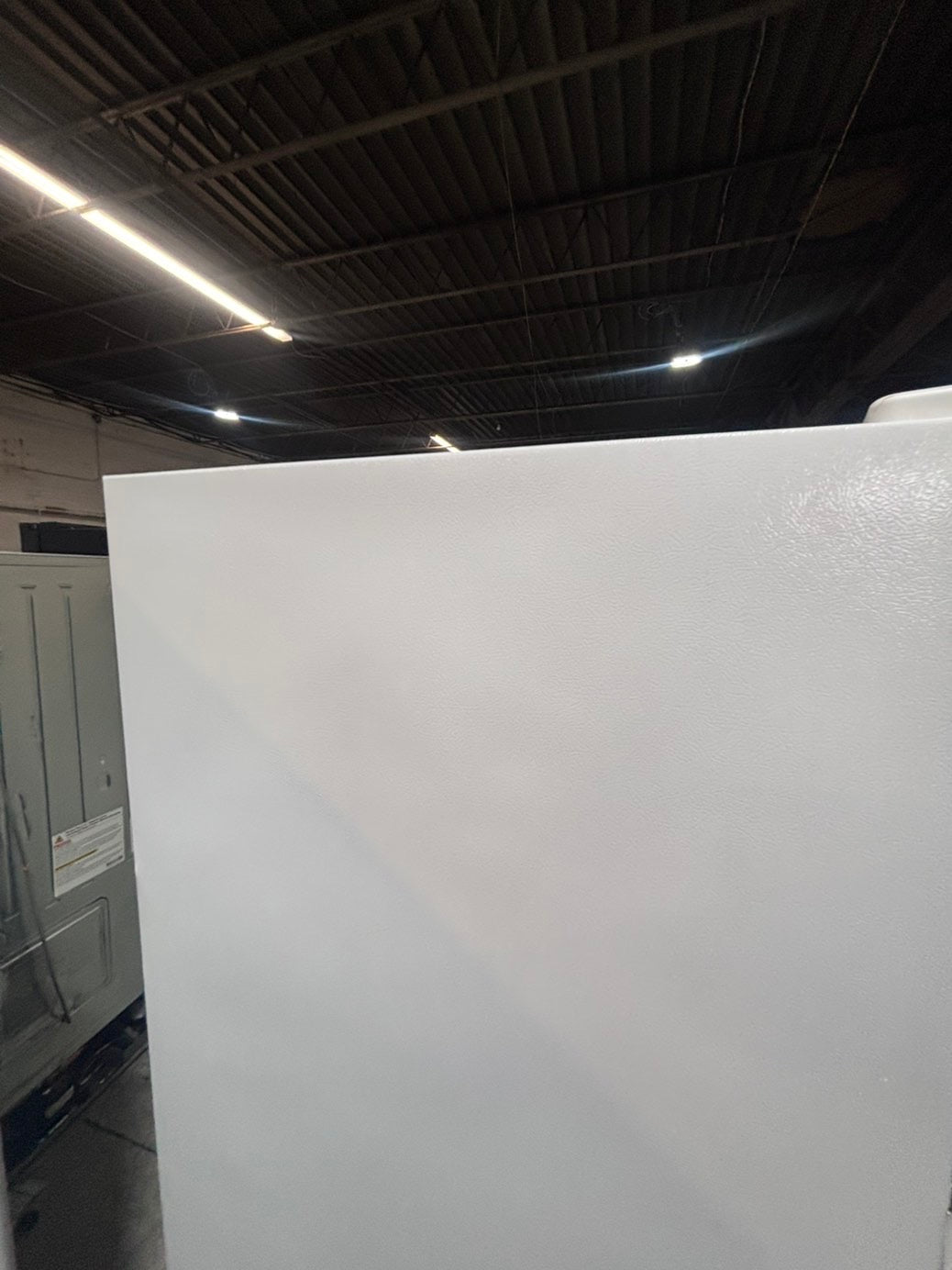 >>salešfrigidaire 30ā18cu.ft -top freezer refrigerator white color -used refurbished 30ā #F3FW6B