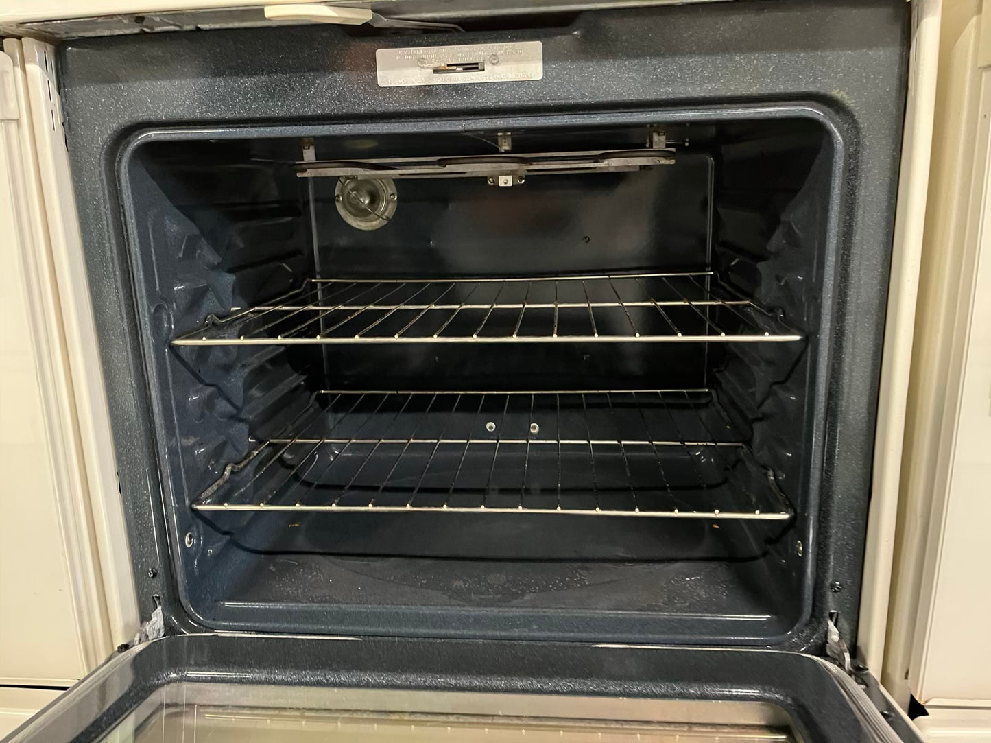 GE electric range 220v 4 burner bake broil hi/lo in off white Refurbished 30" #ER183KB