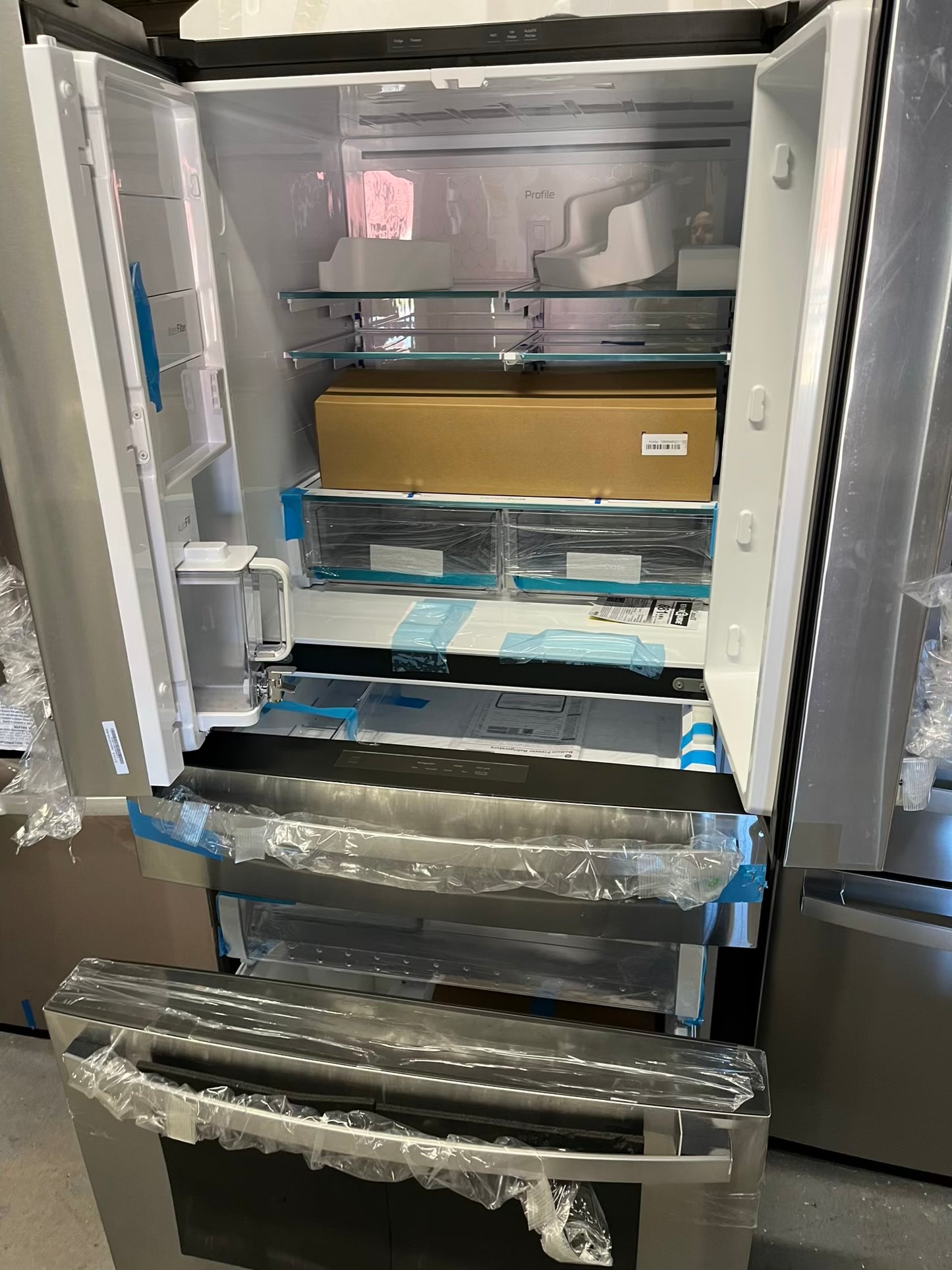 Open Box 📦 GE Four Door Refrigerator stainless steel w/ice water dispenser  double ice maker - Item number #RF625UB-TR 36” in