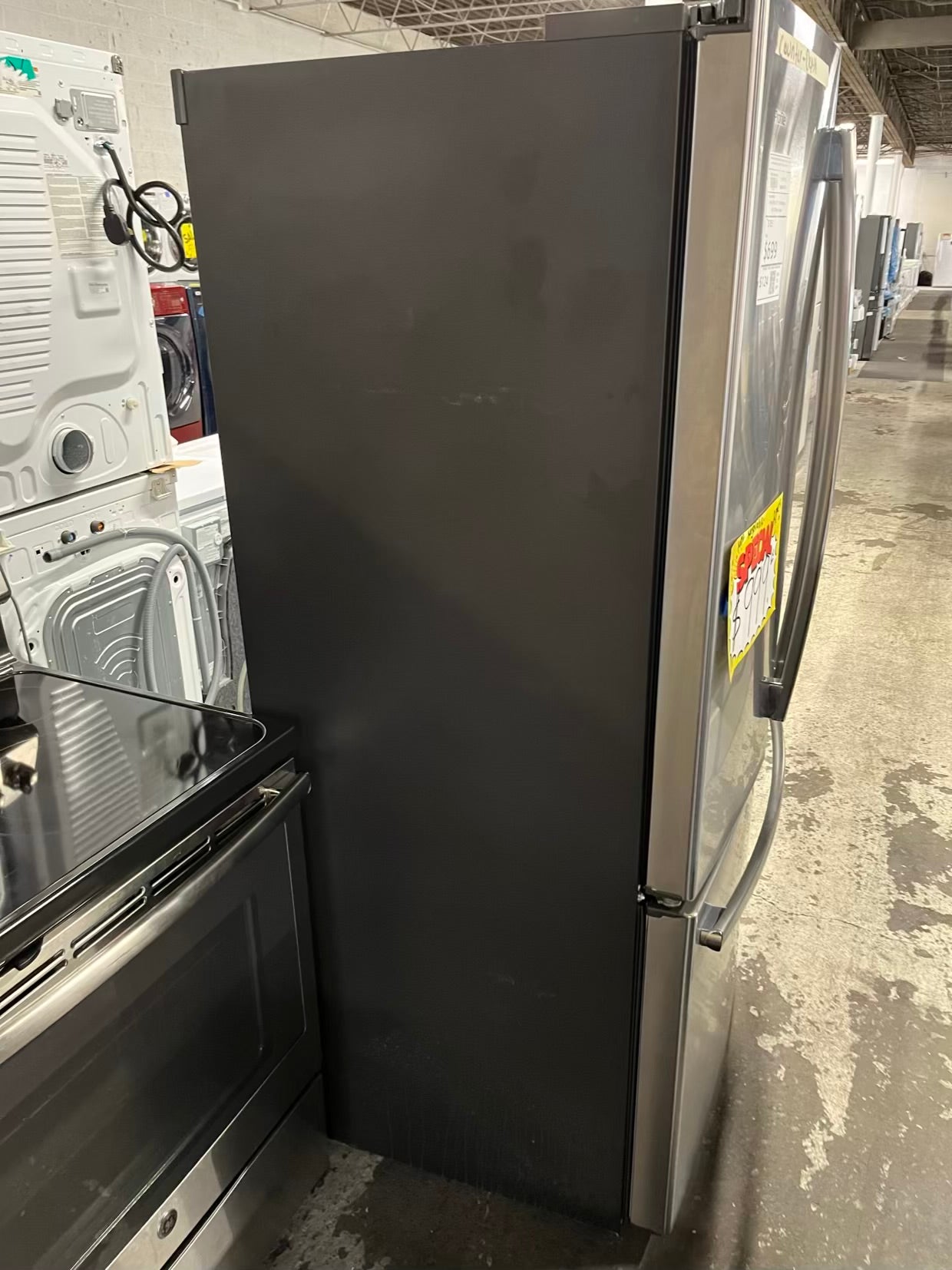 Special Offer | GE kitchen combo / Refrigerator counter depth 36” & Electric range stainless steel - 2 appliances
#RF734VB Refurbished
