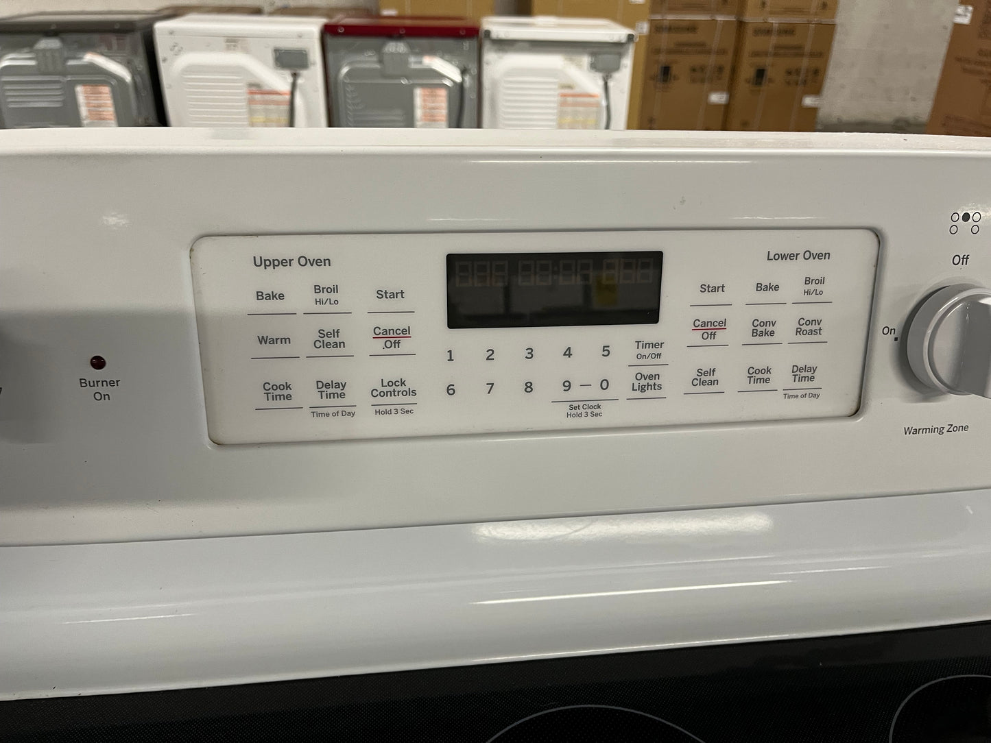 GE electric range 5 burner warming zone convection bake broil roast hi/lo in white 30” #RF902UB