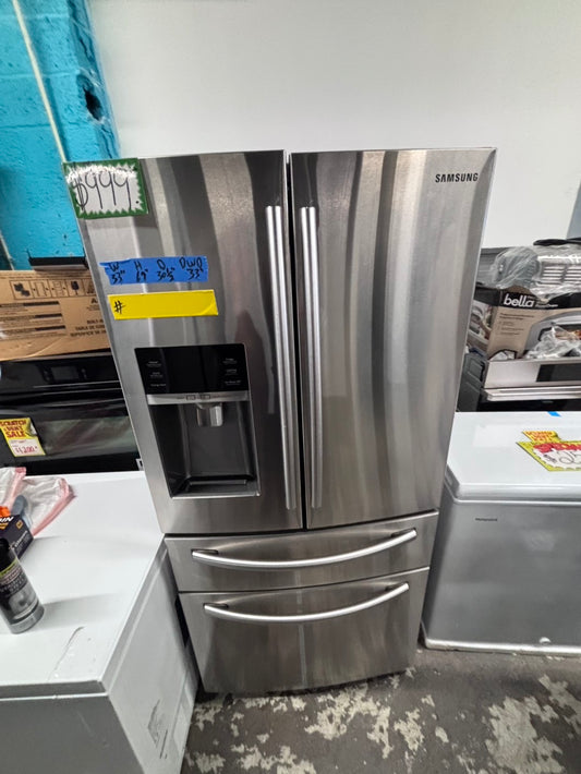 >*Samsung 4-doors French door Refrigerator 33w x 69h 30”1/2depth. /stainless steel w/ ice water dispenser 33" #RL7Q21QB