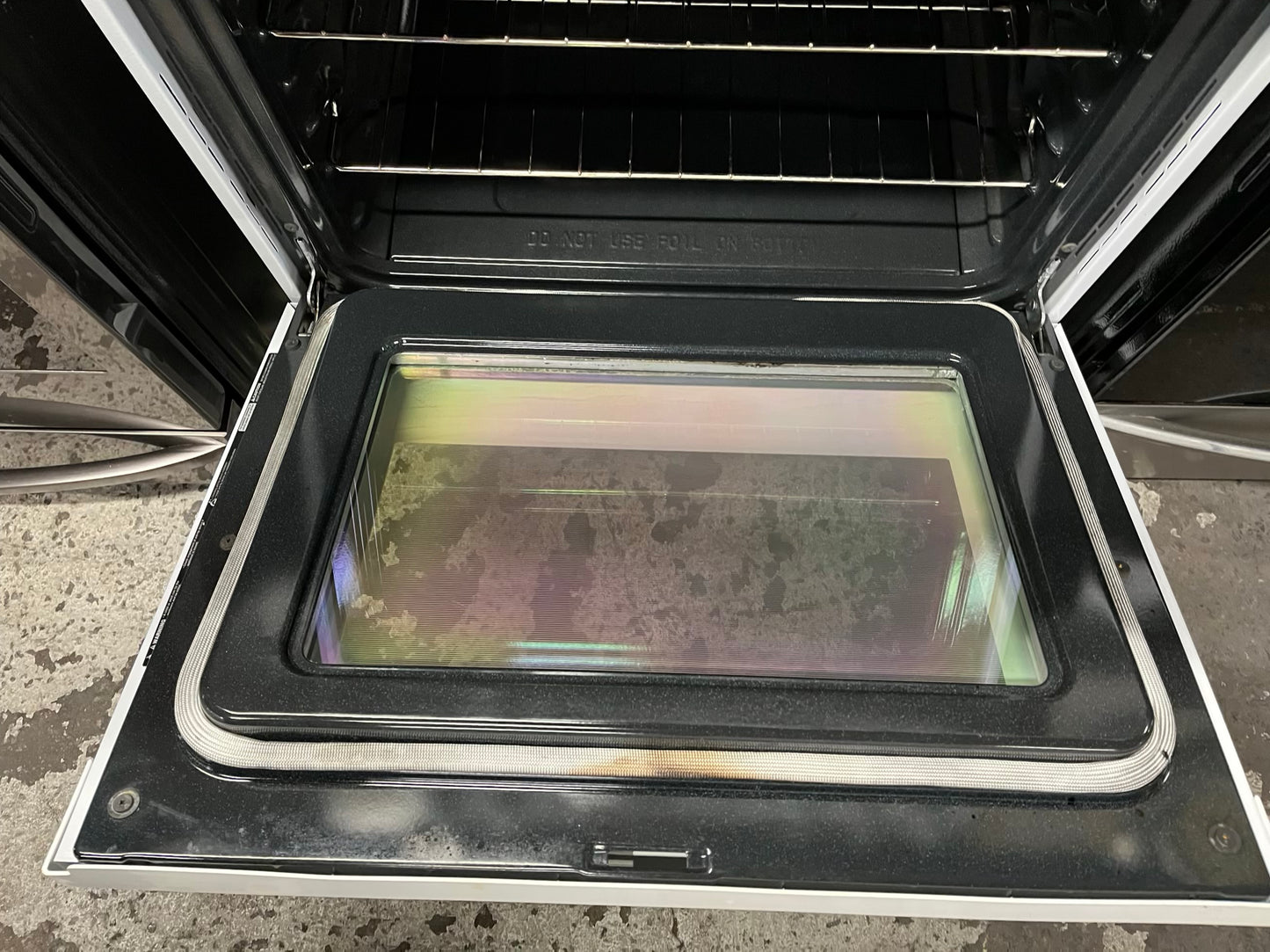 -Frigidaire slide in Glass top electric 220v range 5 burner warm zone bake broil self clean in white 30" Refurbished #ER749JB-TR