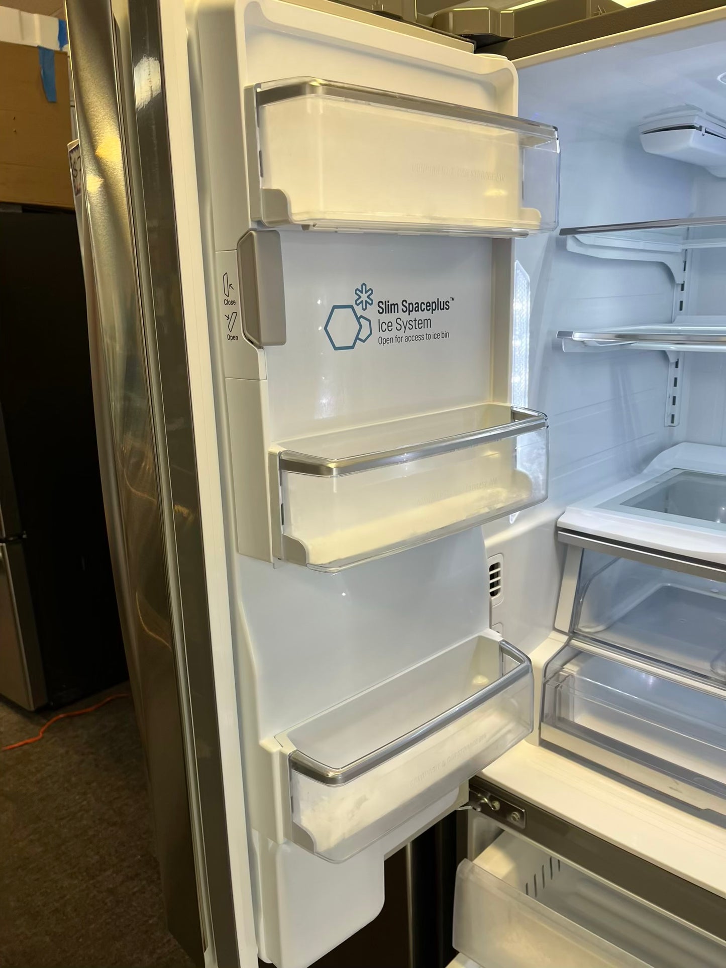 Used | Refurbished Le french door refrigerator stainless steel w/Ice water dispenser 36" # RF506ZL
