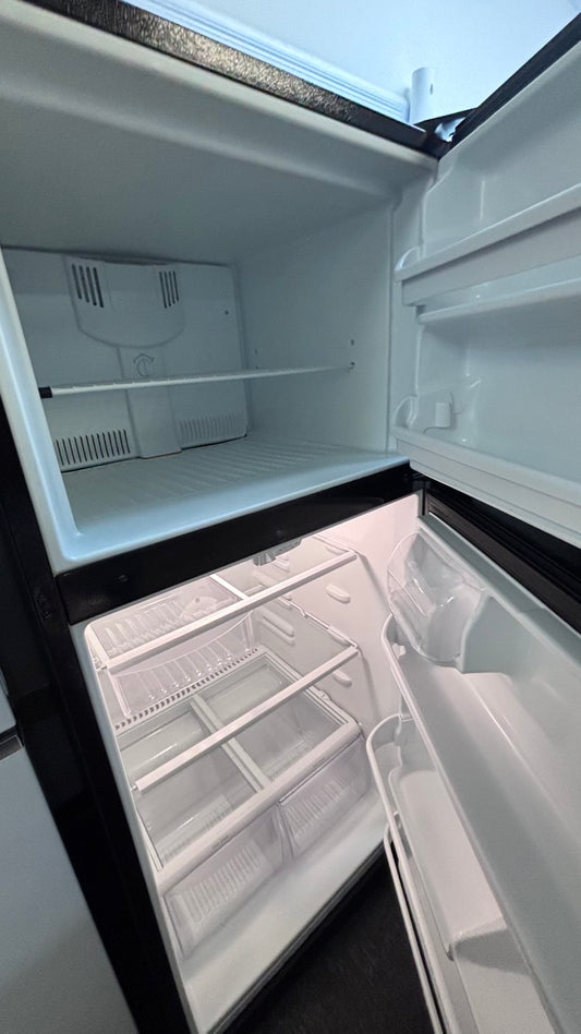 >Frigidaire 21cu.ft -top freezer refrigerator black used refurbished 30” #RFKGHL