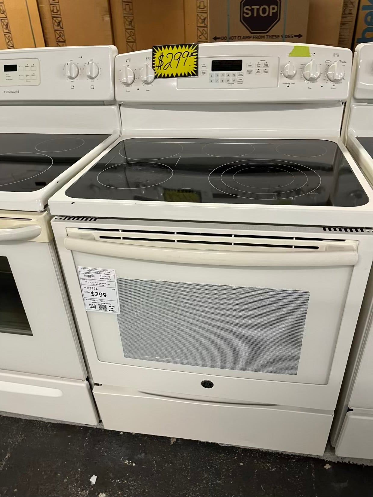 GE electric range 220v 5 burner warm zone convection bake roast broil hi/lo steam clean in off white Refurbished 30" #ER179YB