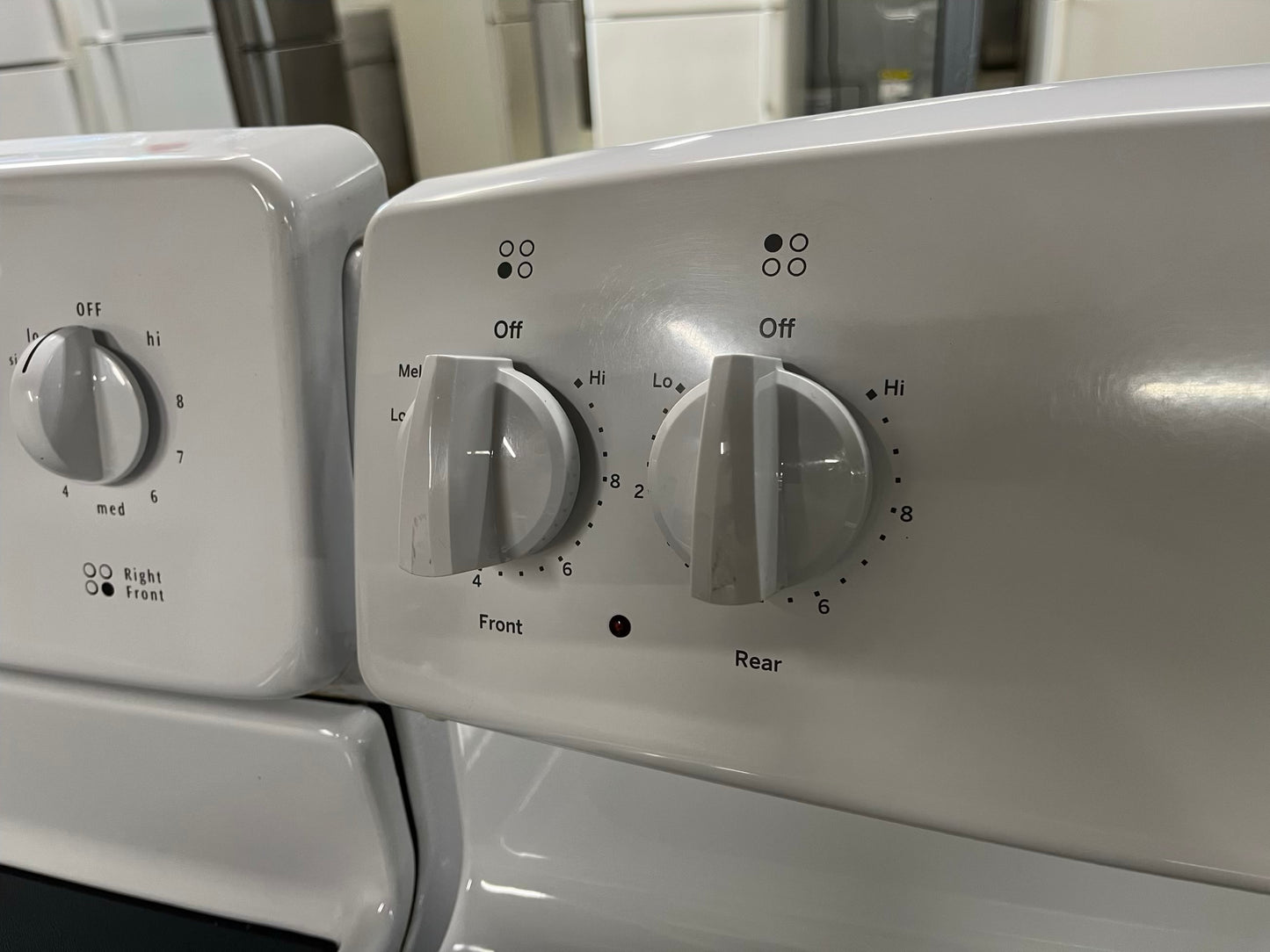 GE electric range 220v bake broil hi/lo in white Refurbished 30" #ER397EB