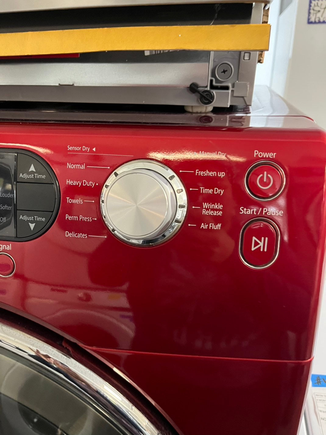 Samsung front load electric dryer  220v w pedestal Red #SAD72L