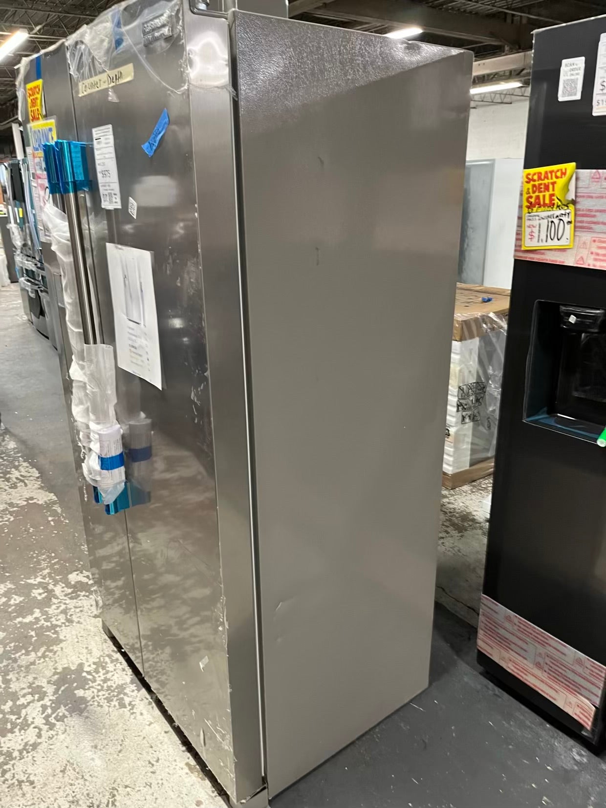 Open Box Frigidaire Profissional side x side Refrigerator stainless steel w/ice water dispenser 36" counter Depth #RE775VB
