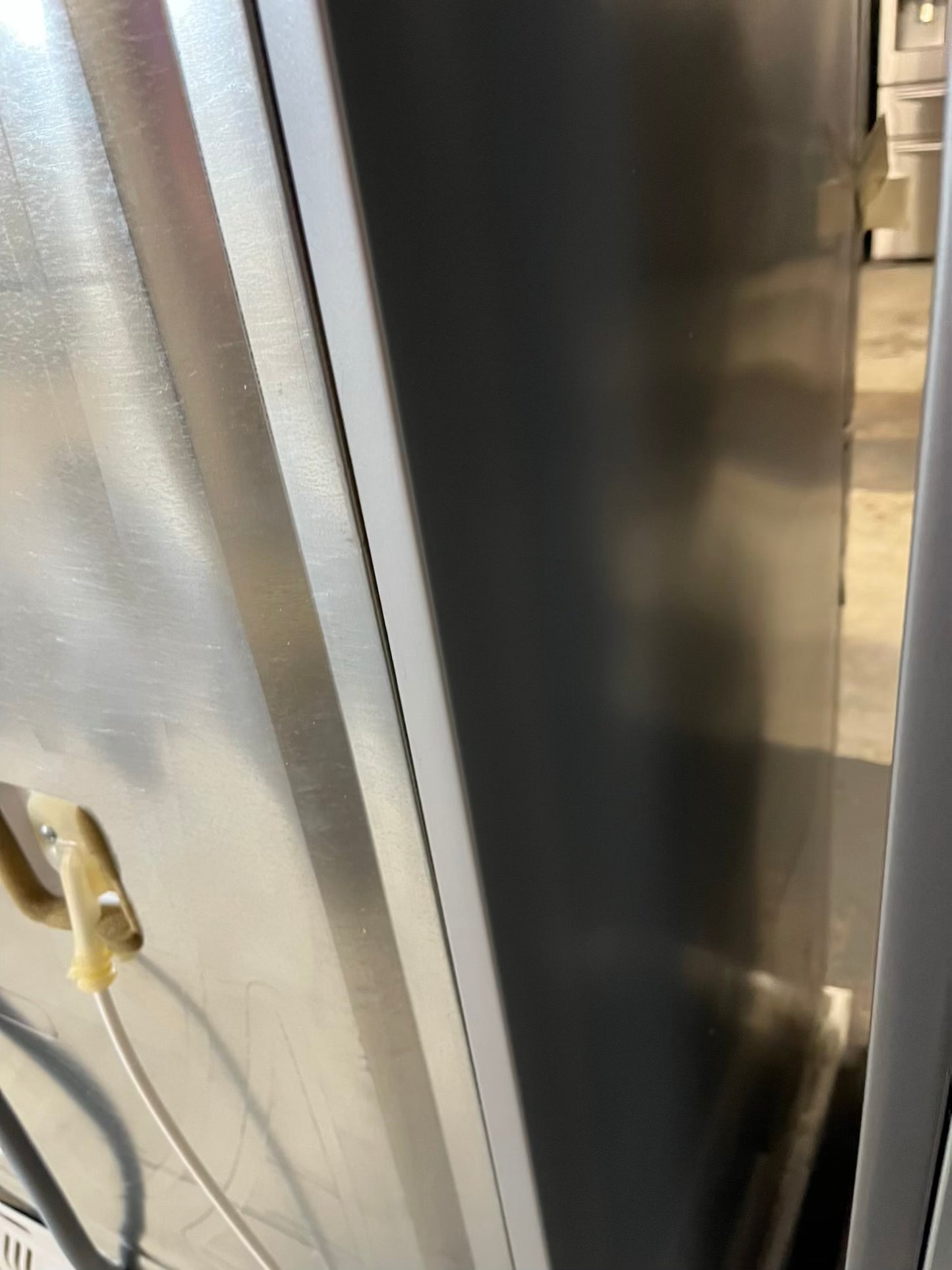 Open Box 📦 Bloomberg Bottom freezer Refrigerator stainless steel w/ice maker Item number #RF645EB 27 1/2” in