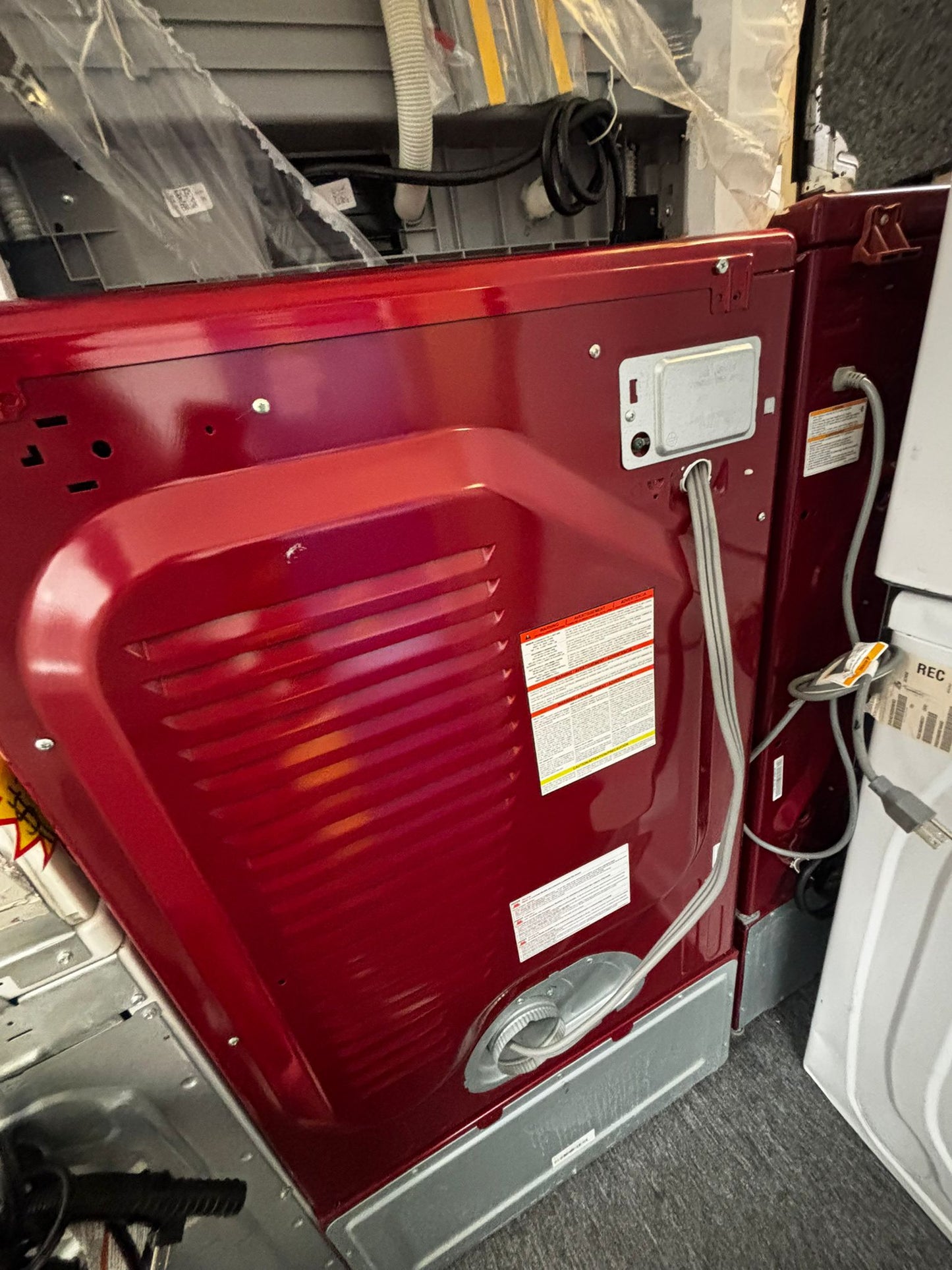 Samsung front load electric dryer  220v w pedestal Red #SAD72L