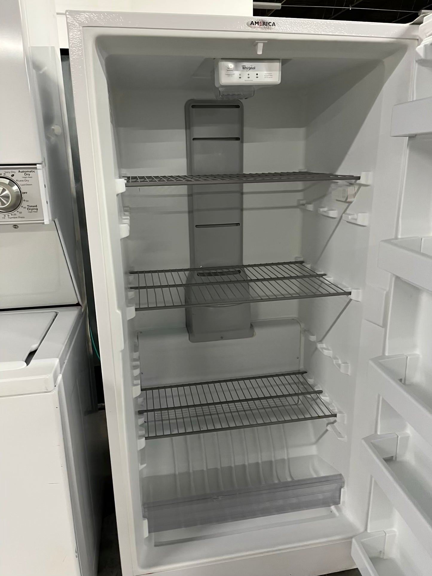 Whirlpool Upright Freezer in white 30" 16 cubic feet Item #FZ755B