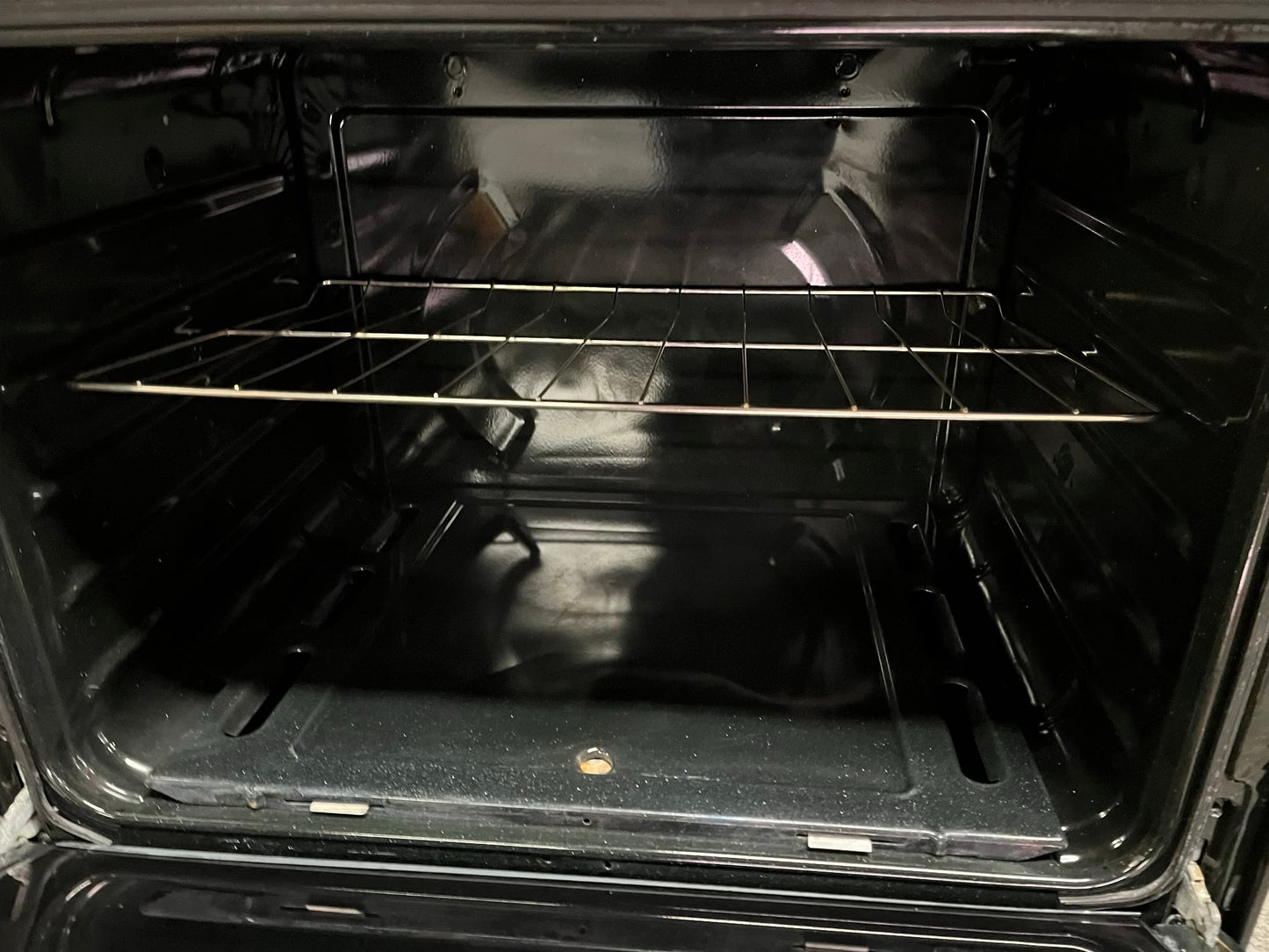- Whirlpool gas range Propane 5 burner stainless steel bake broll 30" RefurbIshed #GR390PB