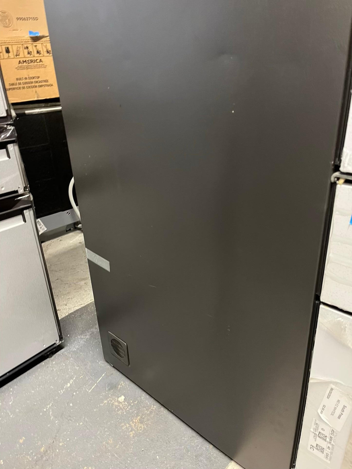 GE Café 36 Inch 4-Door French-Door Smart Refrigerator with 27.8 Cu. Pt. Capacity, TwinChill™, Convertible Drawer, LED Light Tower, Auto Fill, Humidity Control System, Shabbos Mode ENERGY STAR® Matte White with Brushed Bronze Handles 36” #RF840EB
