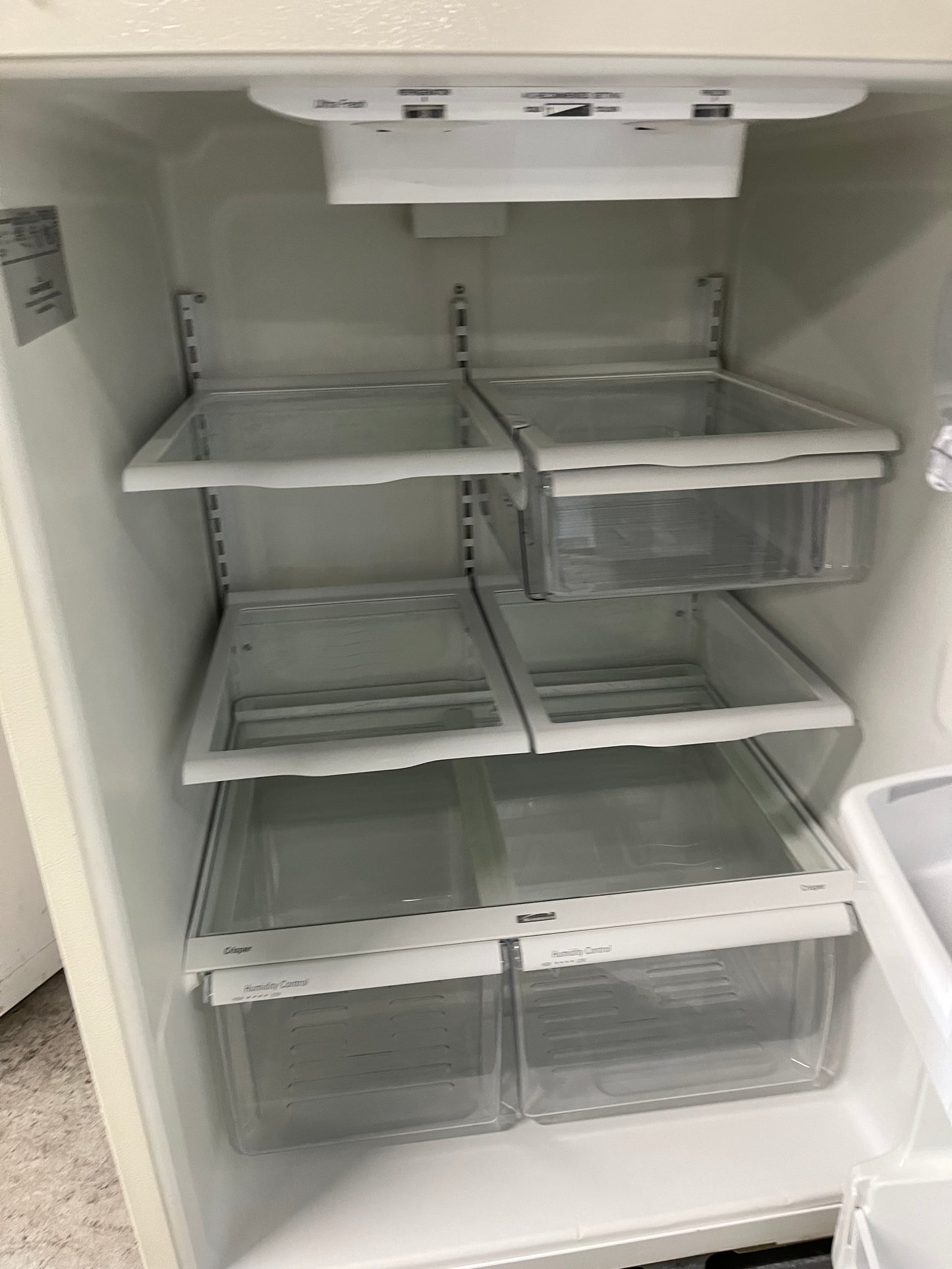 - Kenmore Top freezer refrigerator in bisque 30" #RF891DB Refurbished