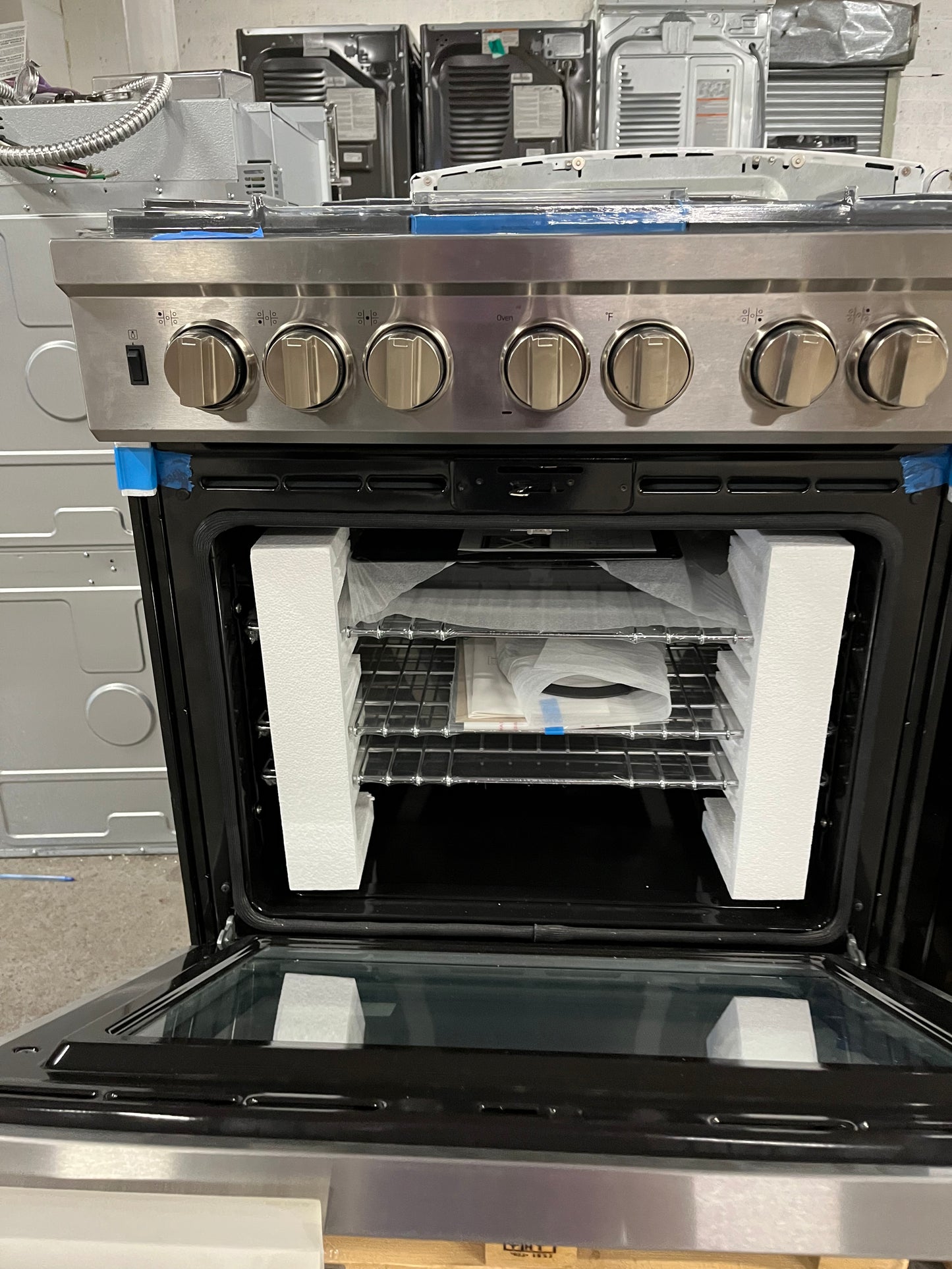 - Open Box 📦 Beko Gas range 5 burner stainless steel convection bake, convection Roast broil Sabbath 30" #GR398DB