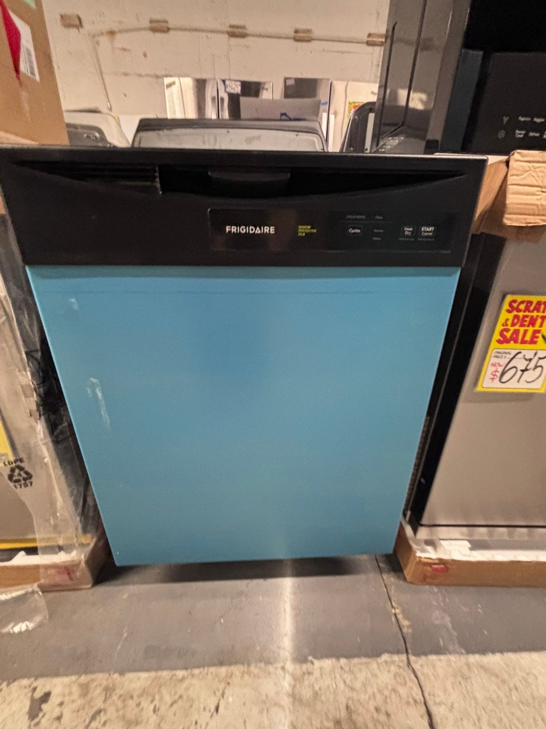 >Open Box - Scratch & Dent 24 in. Frigidaire stainless steel dishwasher -Stock number #DWF11B