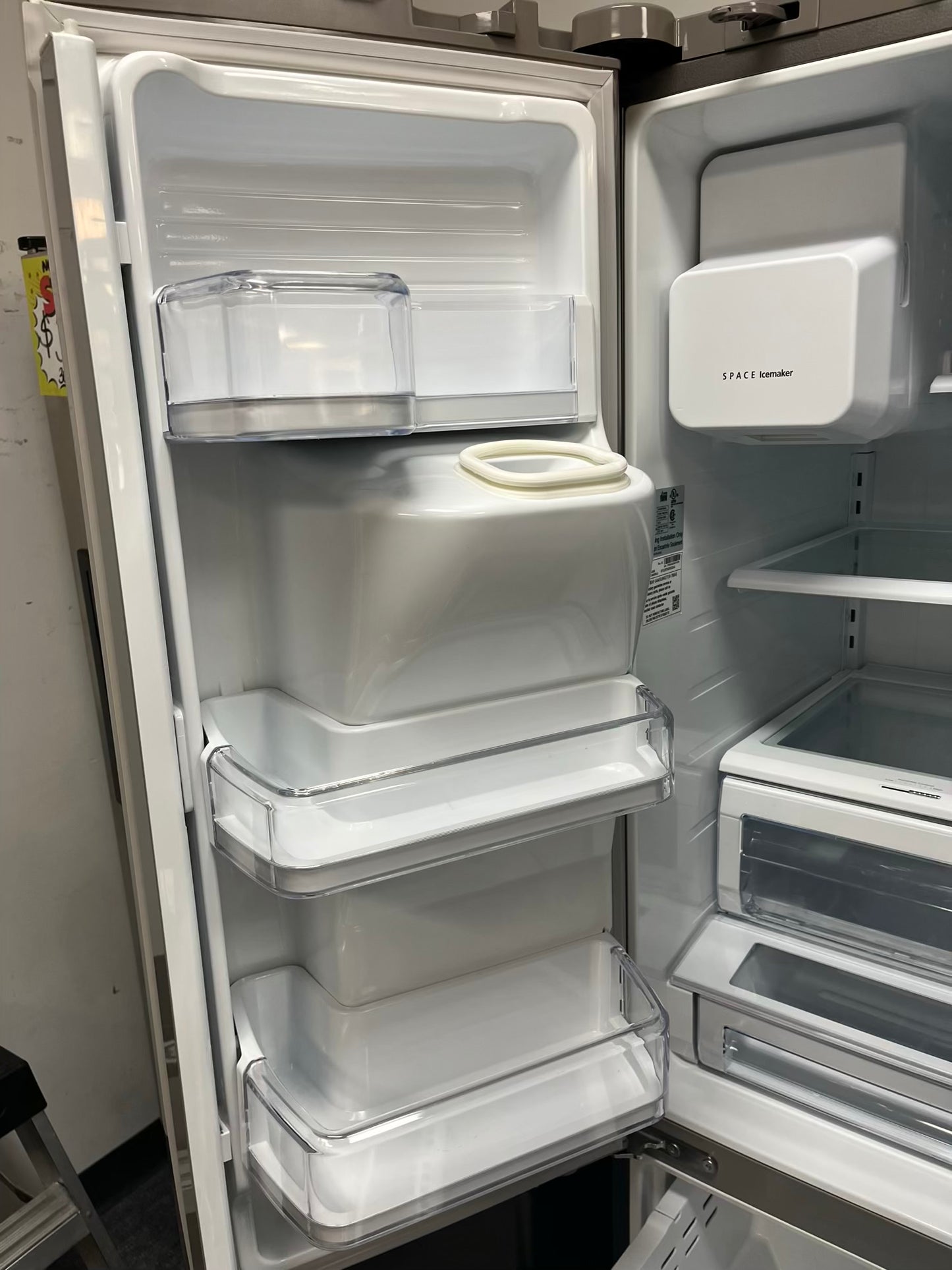 - Samsung French door Refrigerator stainless steel w/ ice water dispenser 36" #RF639CL