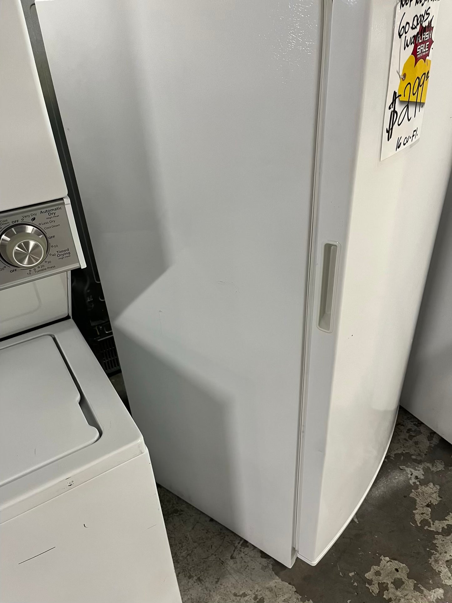 Whirlpool Upright Freezer in white 30" 16 cubic feet Item #FZ755B
