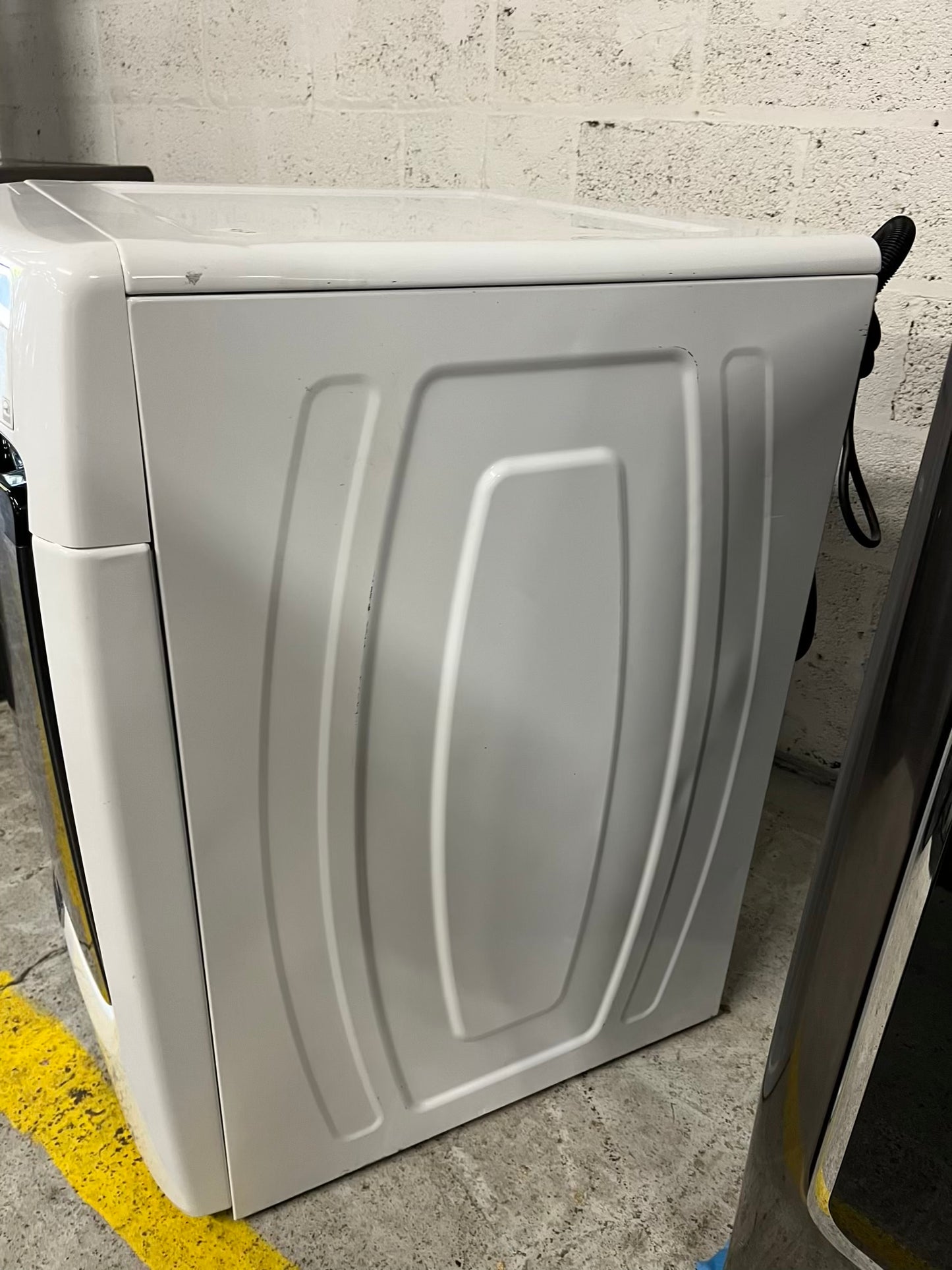 Maytag Maxima front load washing machine large capacity stainless steel drum stackable 27" #W407YB