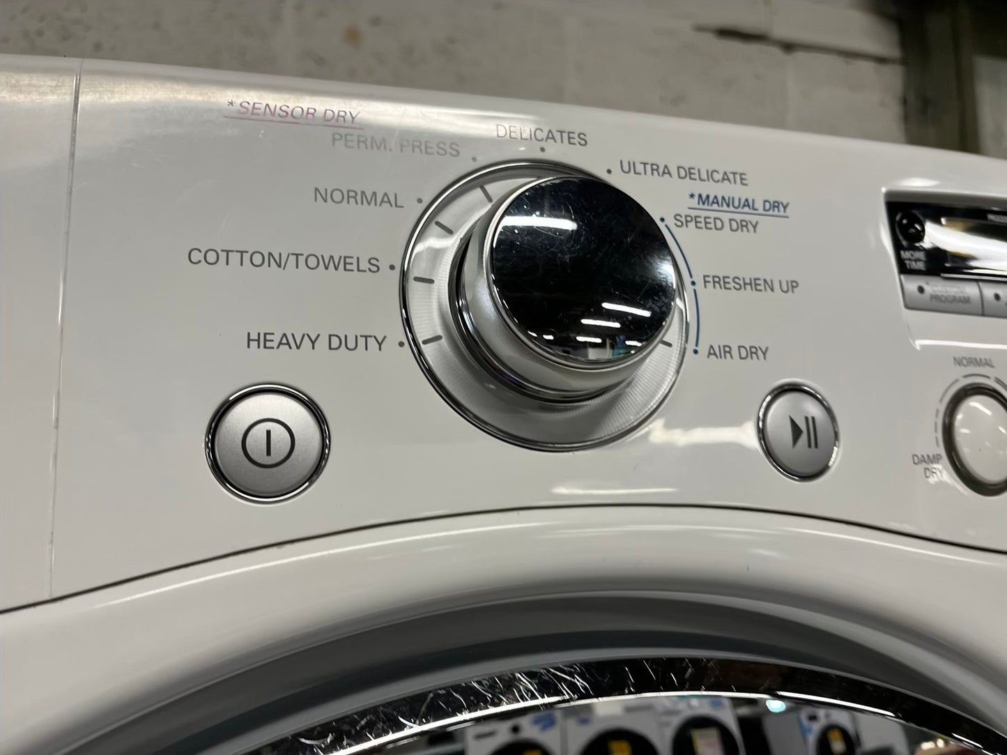 LG GAS washer & dryer set front load stackable in white 30" in Refurbished #WD928HB