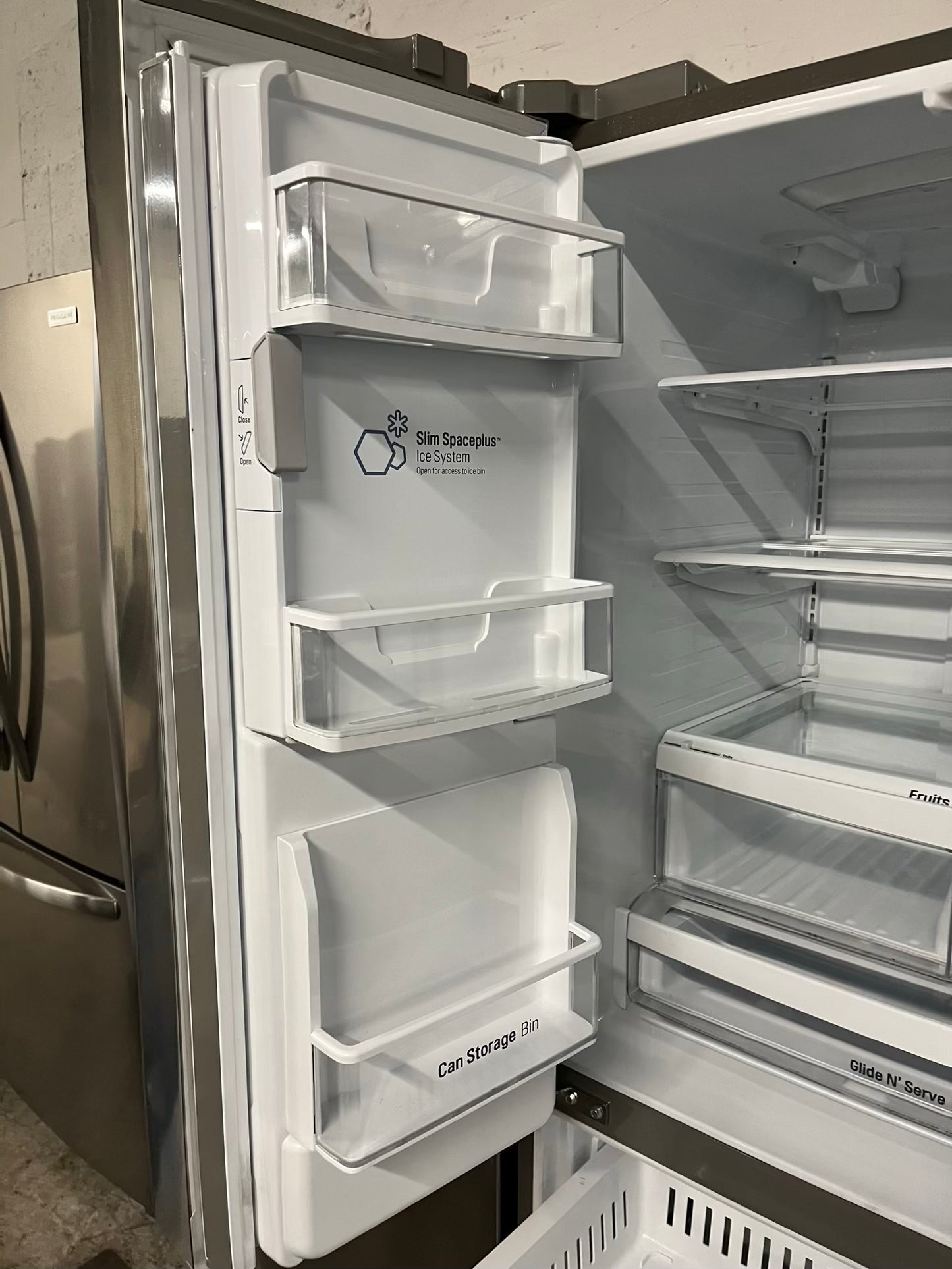 Used Refurbished LG French door refrigerator stainless steel w/ice water dispenser 33" #RF836LB-TR