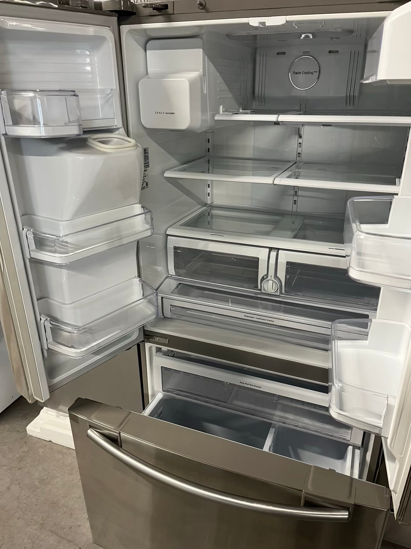 Special Offer | Samsung kitchen combo / Refrigerator, gas range, microwave and dishwasher - 4 appliances #KC985JB
