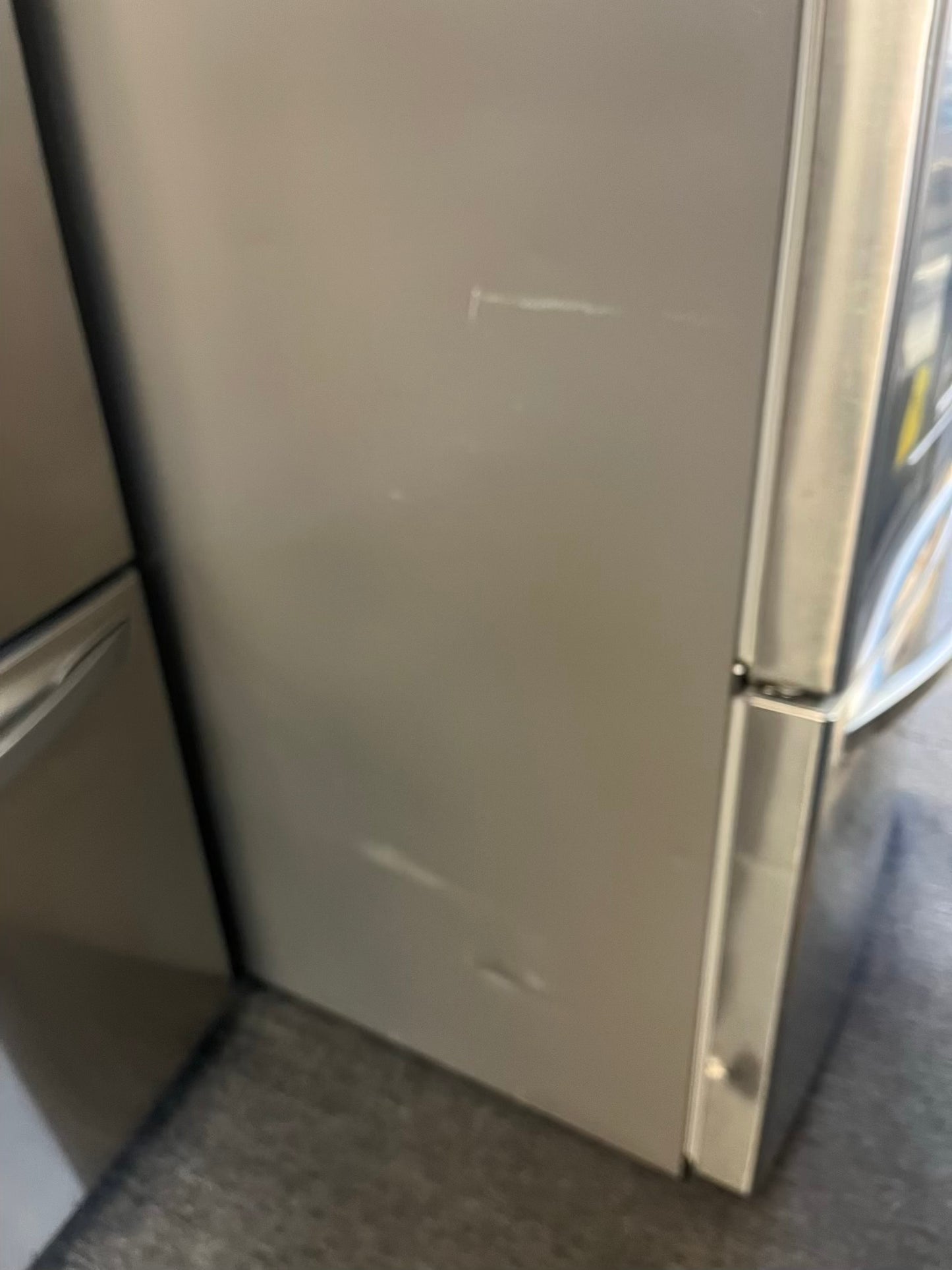 Used | Refurbished Le french door refrigerator stainless steel w/Ice water dispenser 36" # RF506ZL