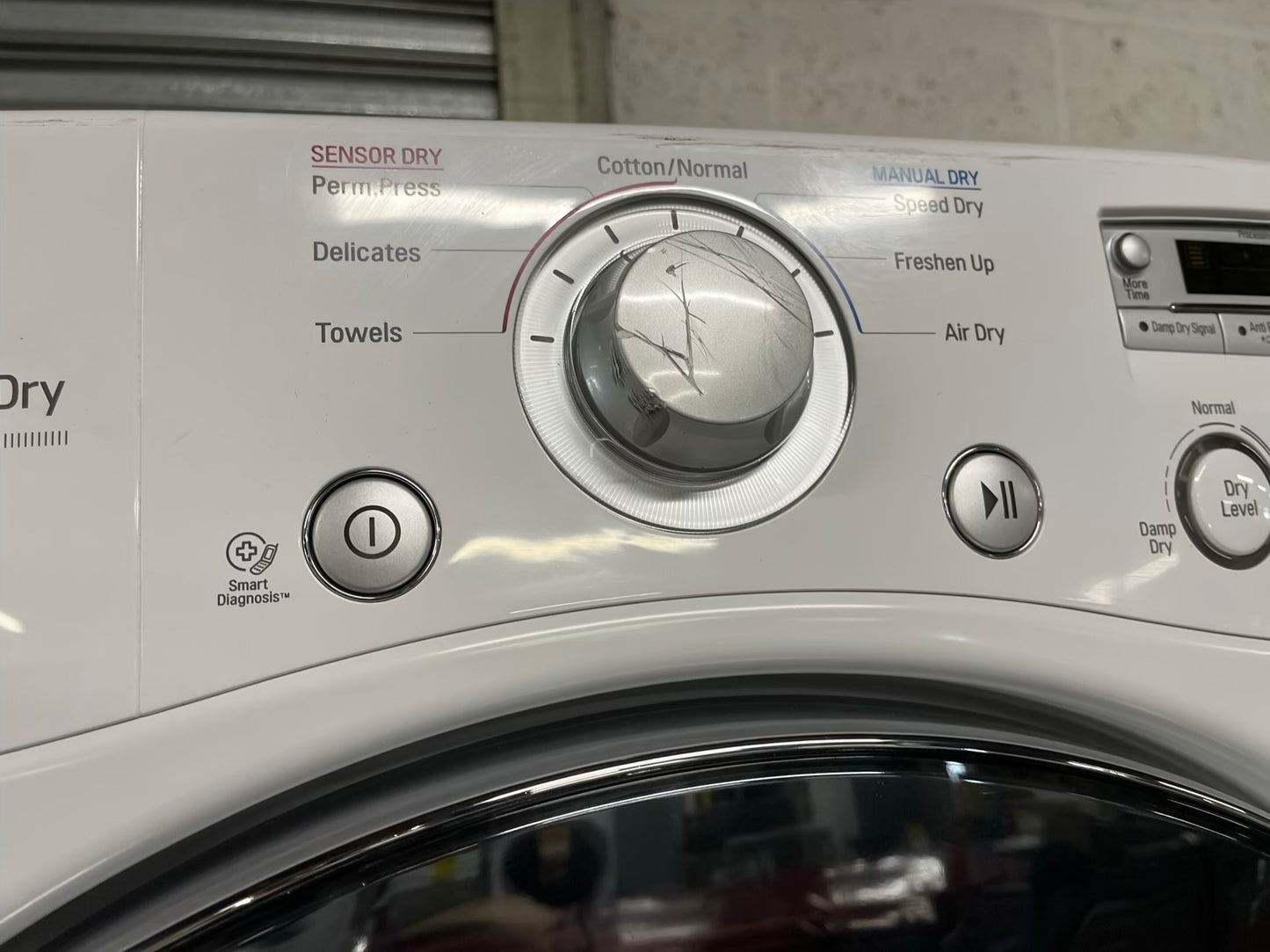 LG washer & dryer set electric 220v front load stackable in white 30" in Refurbished #WD926ZB