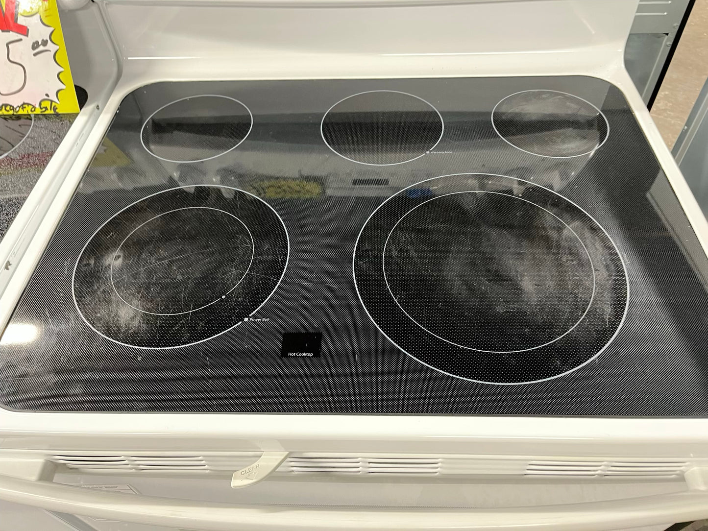 GE electric 220v range 5 burner warm zone bake broil hi/lo steam clean in white 30" #ER483JB Refurbished