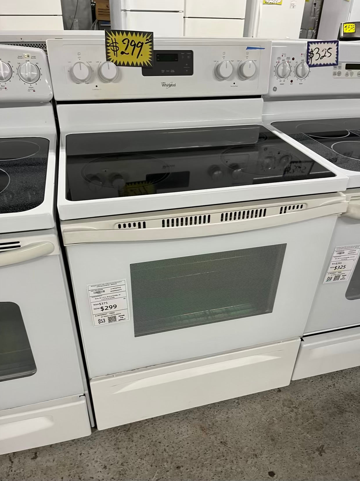 Whirlpool electric 220v range 4 burner bake broil in white Refurbished 30" #ER939HB