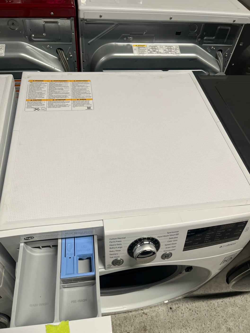 24” Lg Compact front load washer white #24WS2B