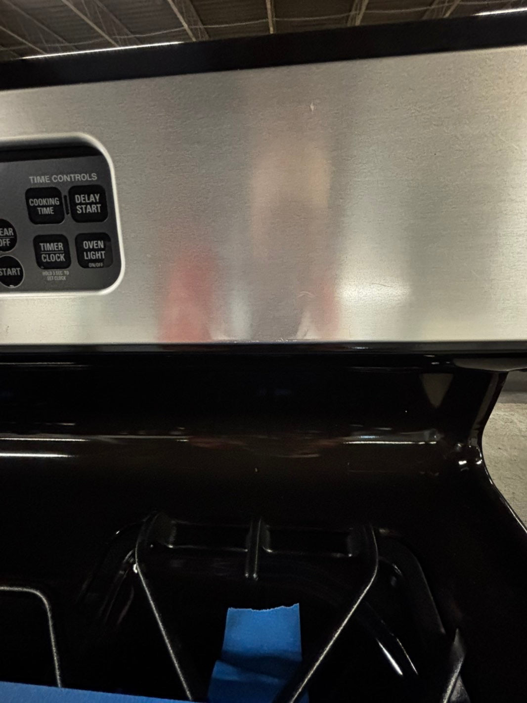 GE Gas range 4 burner bake broil hi/lo self clean in stainless steel & back used- Refurbished 30" #GRB43B