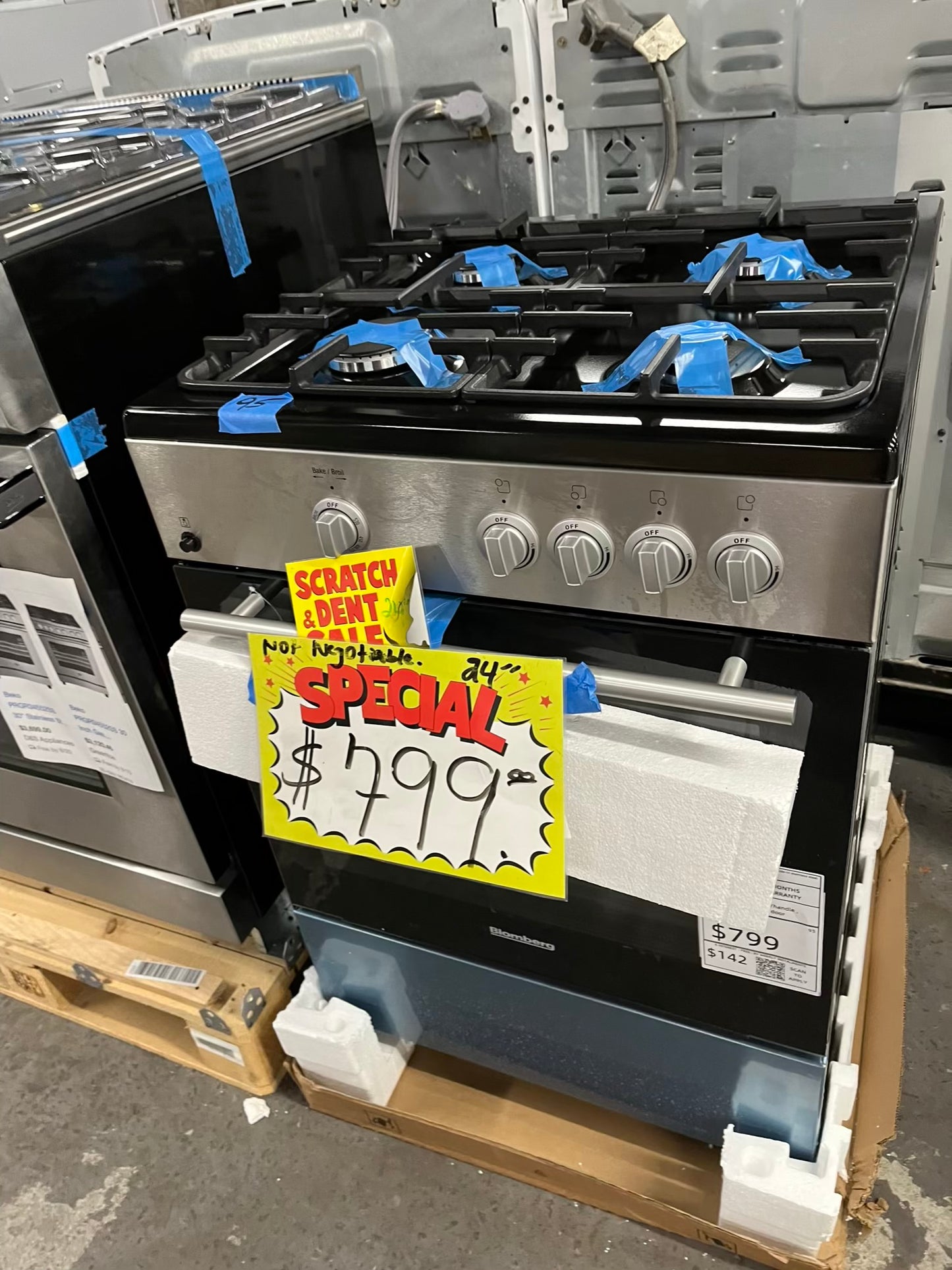 Open Box 📦 Blomberg gas range 4 burner slide-in stainless steel bake broil 24" #GR397WB