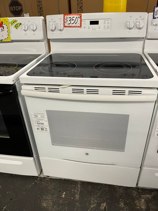 GE electric range 220v 4 burner bake broil hi/lo self clean in white Refurbished 30" #ER186HB