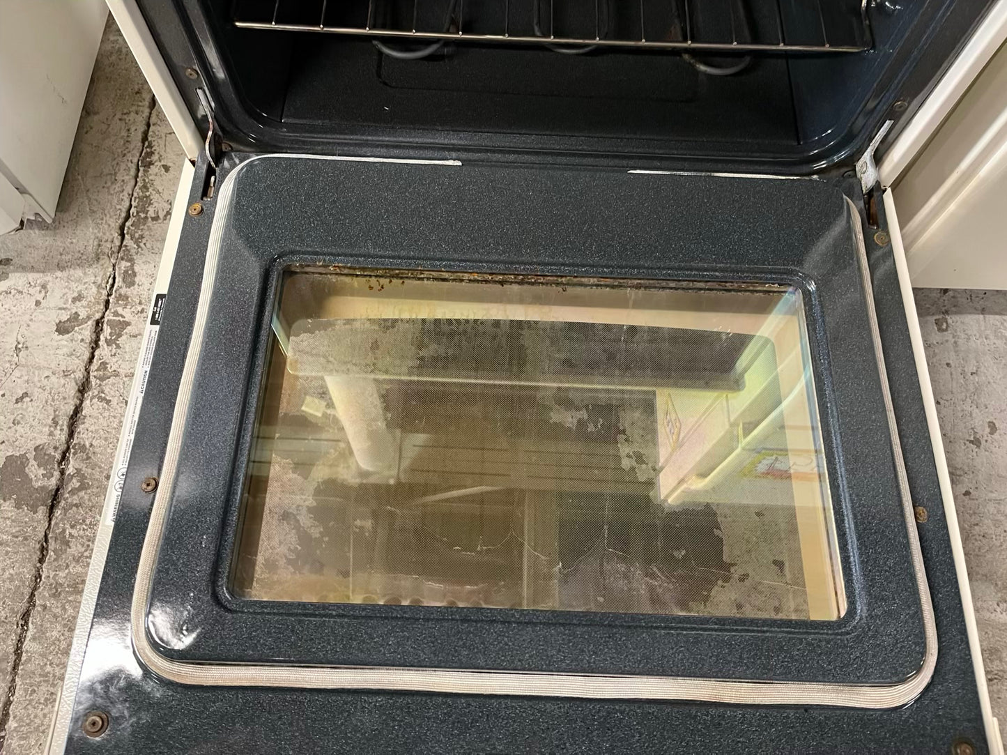 Kenmore electric range 220v bake broil in off white Refurbished 30" #ER530DB
