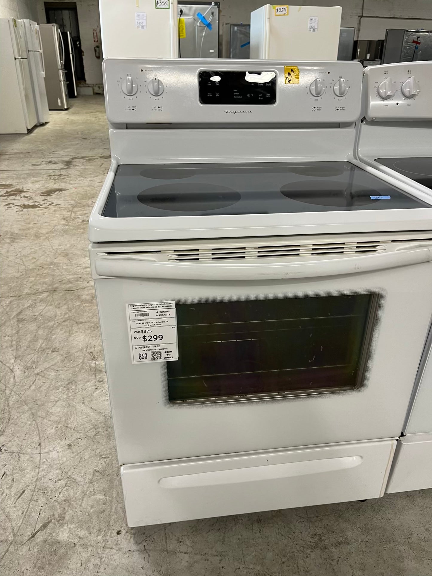 Frigidaire electric range 220v bake broil self clean in white Refurbished 30" #ER396XB-TR