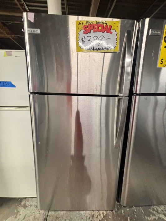>special sale 🎉Frigidaire 18cu.ft -top freezer refrigerator stainless steel used refurbished 30” #RK67JB