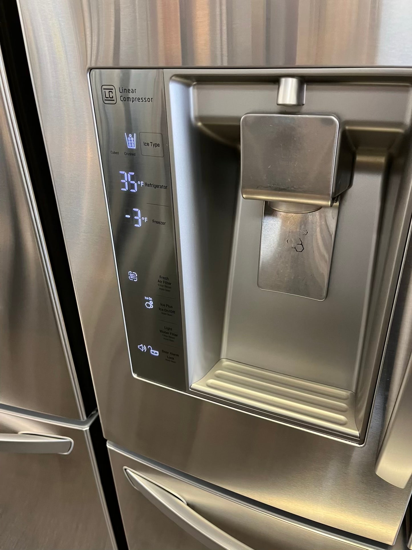 Used | Refurbished Le french door refrigerator stainless steel w/Ice water dispenser 36" # RF506ZL