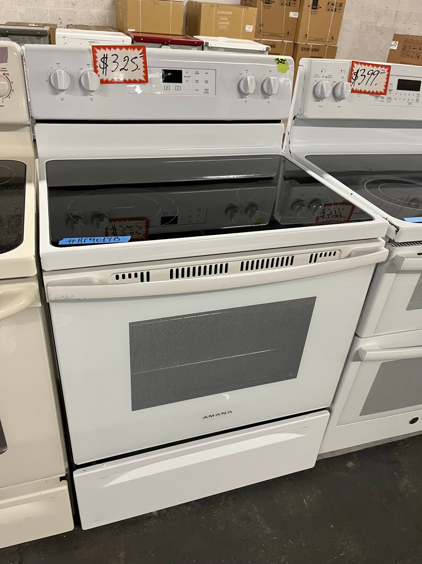 Amana electric range 4 burner bake broil in white 30” #RF901YB