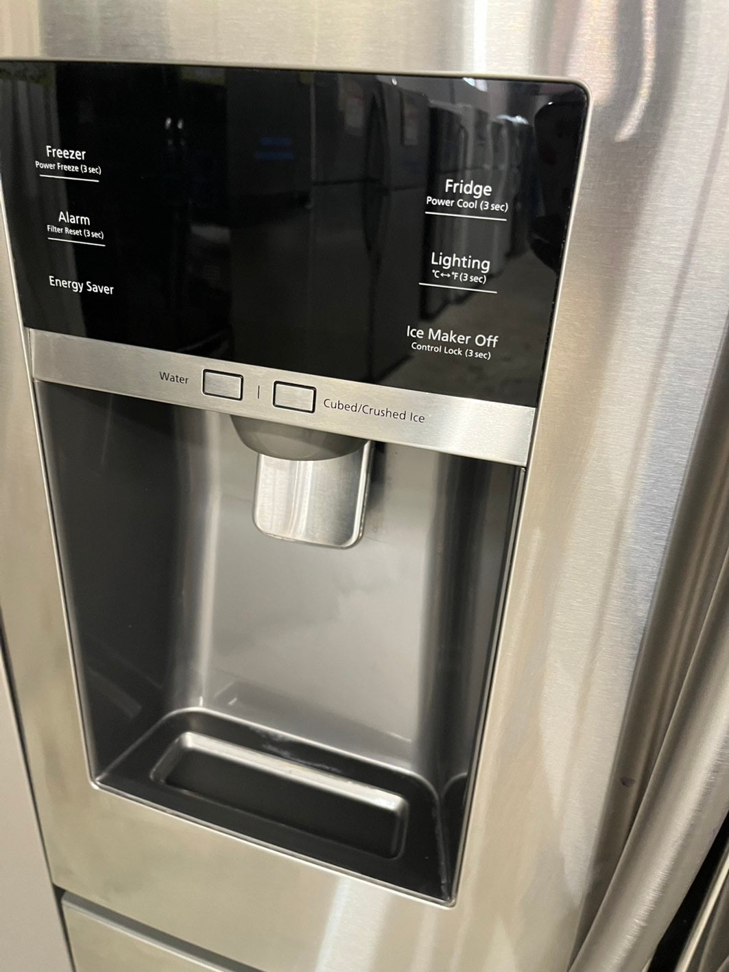 =š„special priceā¼ļøSamsung 33ā 4- door Refrigerator stainless steel w/ ice & water dispenser 33" #RF2778BB